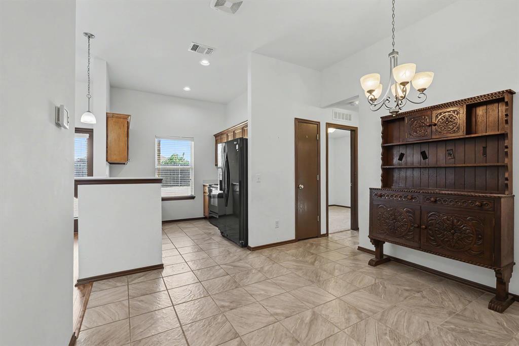 19104 Visto Drive Property Photo 6