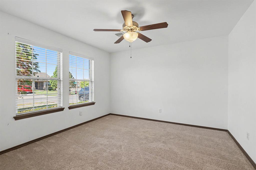 19104 Visto Drive Property Photo 14