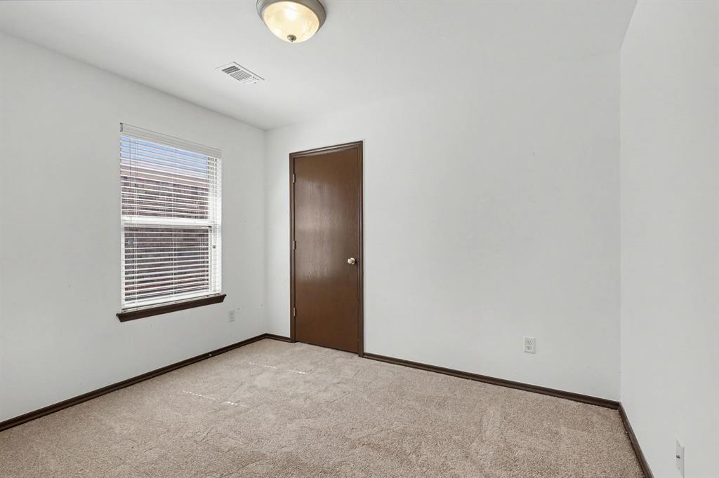 19104 Visto Drive Property Photo 23