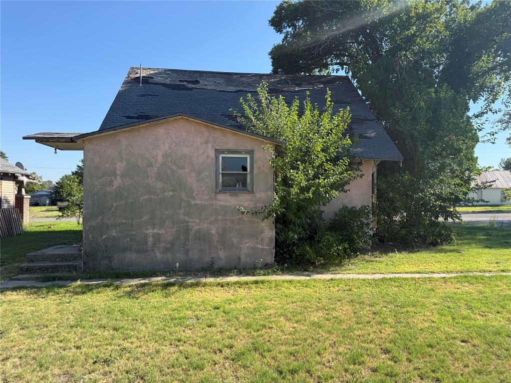 420 Nw 2nd Street Property Photo 8