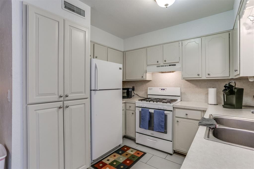 6732 N Meridian Avenue Property Photo 8
