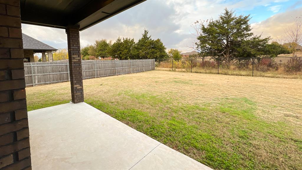 621 E Barajas Terrace Property Photo 47