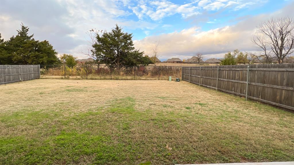 621 E Barajas Terrace Property Photo 48
