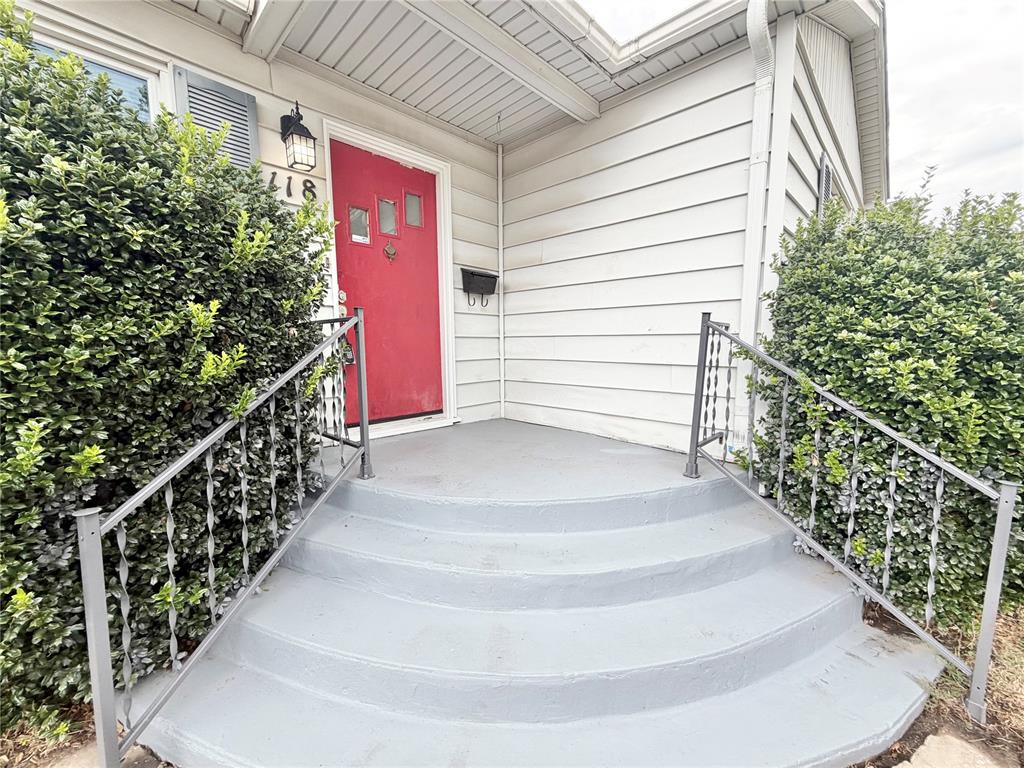 118 W Franklin Street Property Photo 3