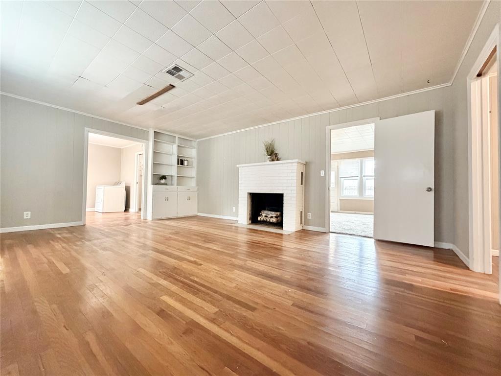 118 W Franklin Street Property Photo 6