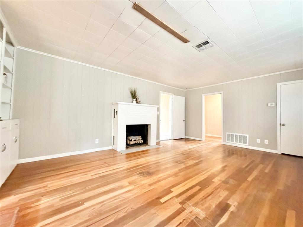 118 W Franklin Street Property Photo 7