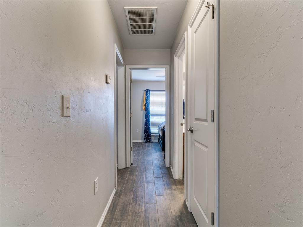 712 Wall Circle Property Photo 14