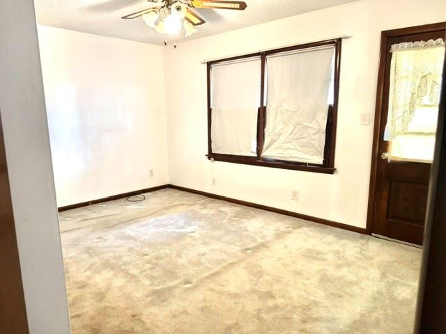 128 W Jarman Drive Property Photo 4