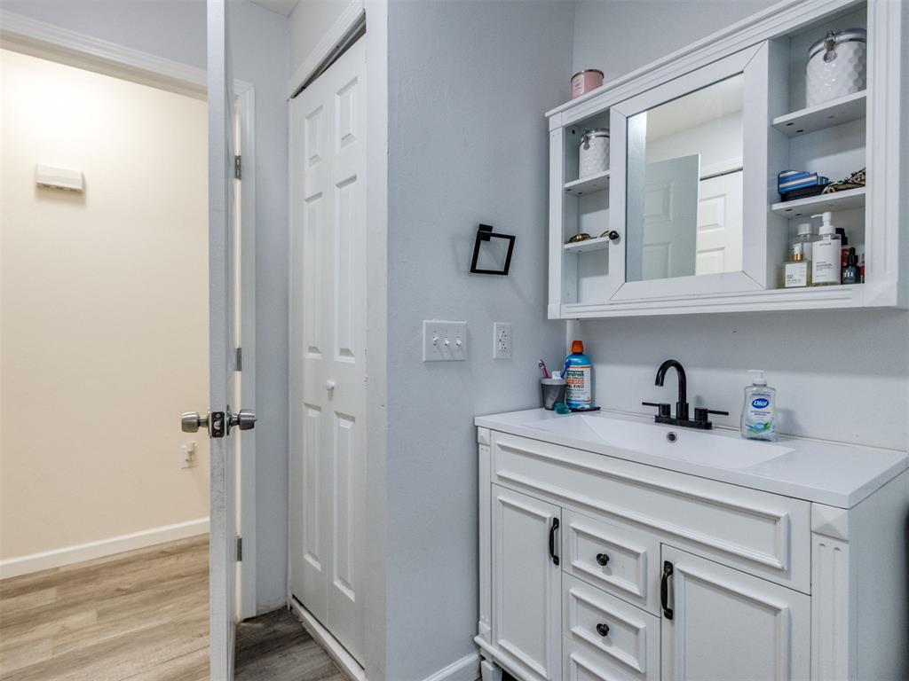 309 S Pybas Street Property Photo 22