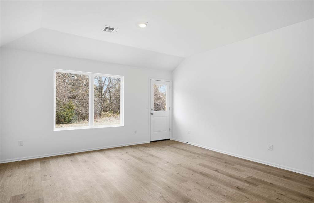 1203 Saddle Drive Property Photo 2