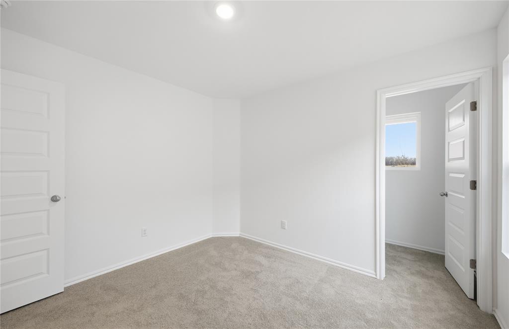 1203 Saddle Drive Property Photo 10