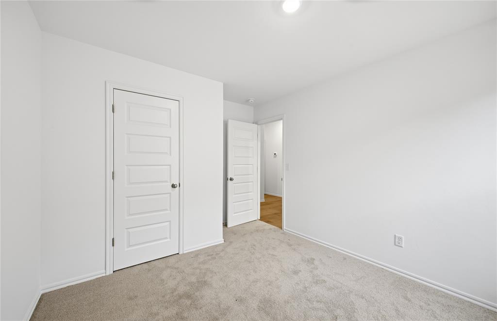 1203 Saddle Drive Property Photo 12