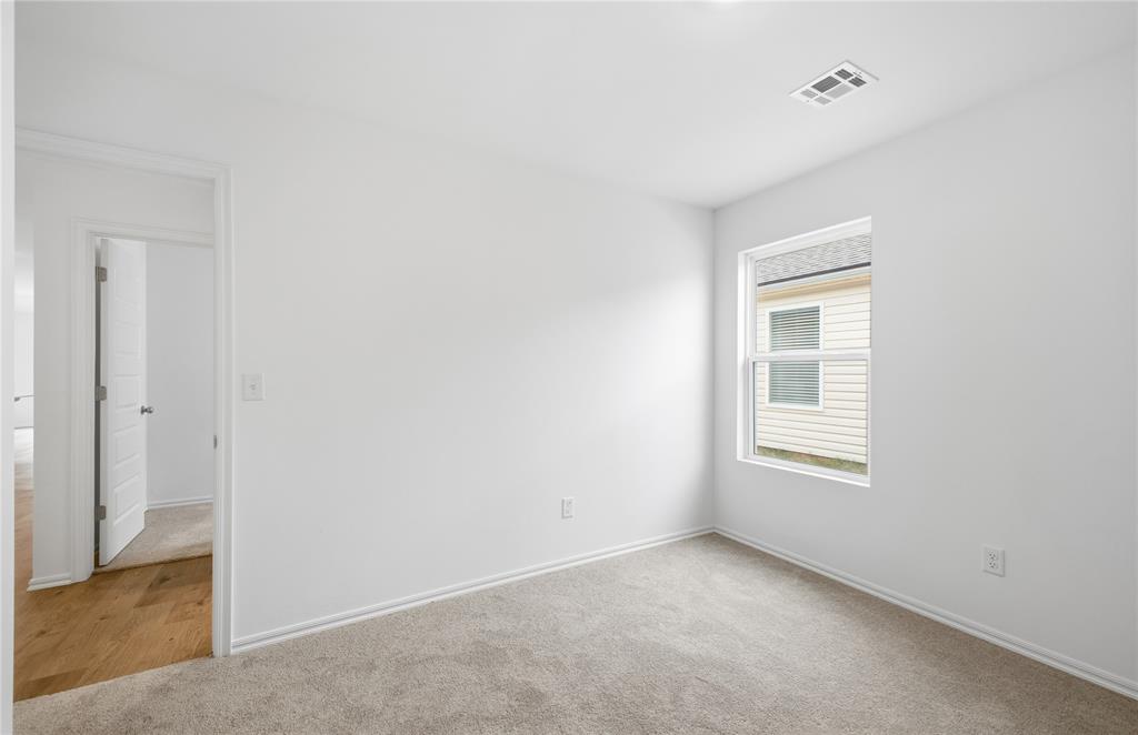 1203 Saddle Drive Property Photo 13