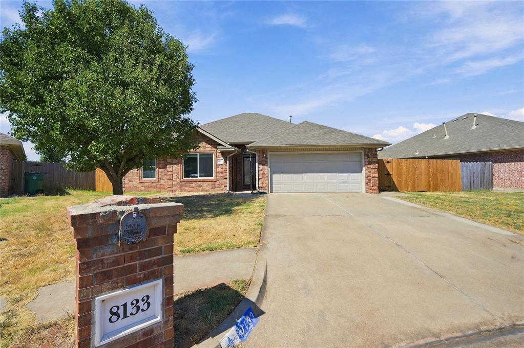 8133 Woodhue Drive Property Photo 6
