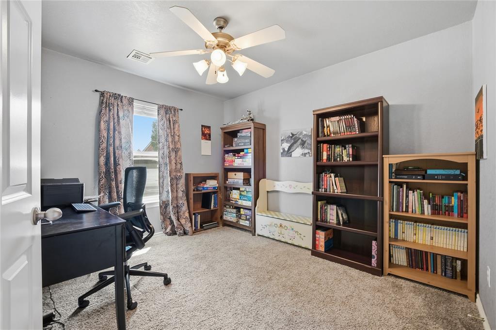 8133 Woodhue Drive Property Photo 20