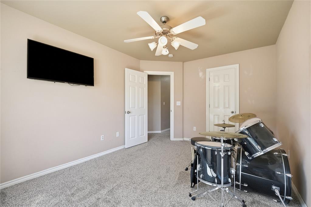 8133 Woodhue Drive Property Photo 24
