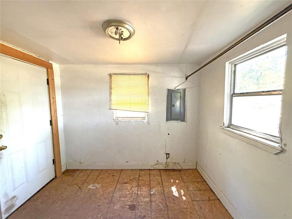 1707 E Park Place Property Photo 8