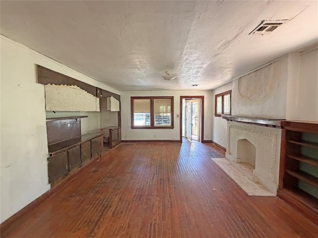 1707 E Park Place Property Photo 11