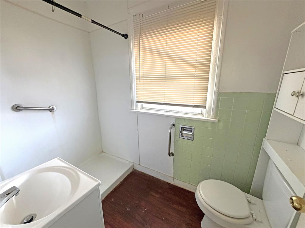 1707 E Park Place Property Photo 14