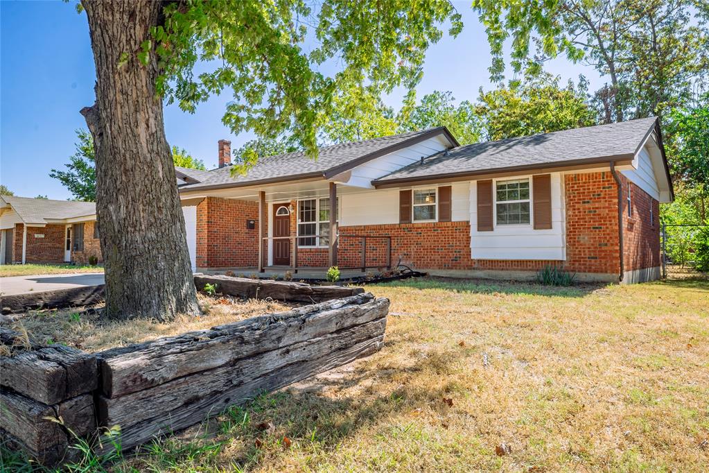 732 Butler Street Property Photo 3