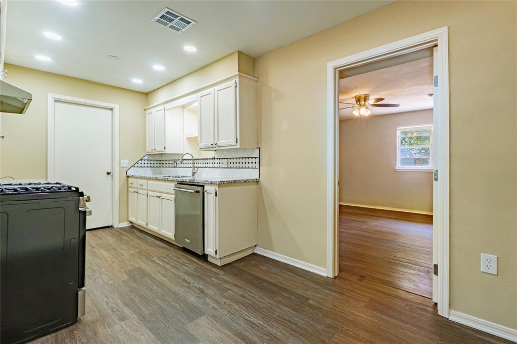732 Butler Street Property Photo 12