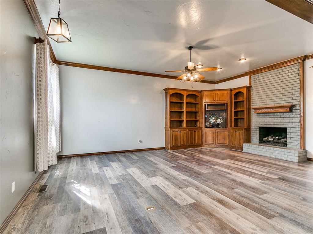 8221 Nw 99th Street Property Photo 13