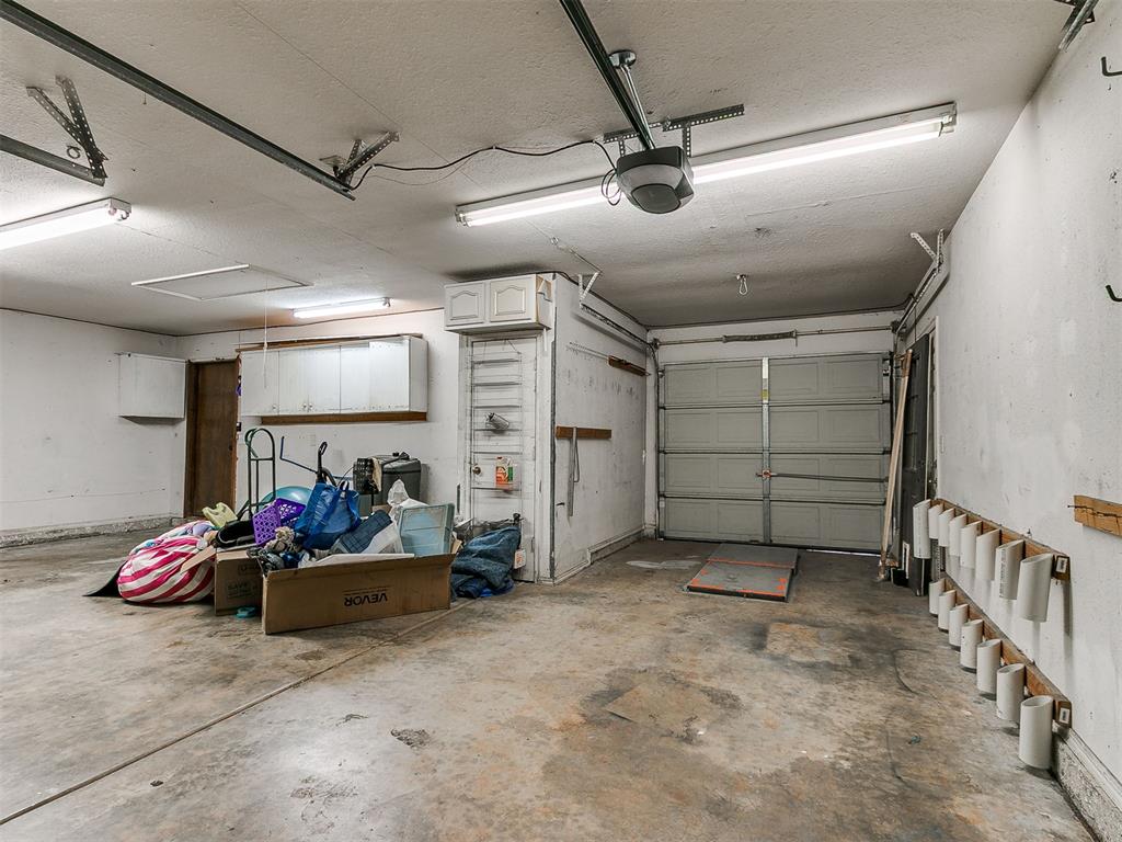 8221 Nw 99th Street Property Photo 45