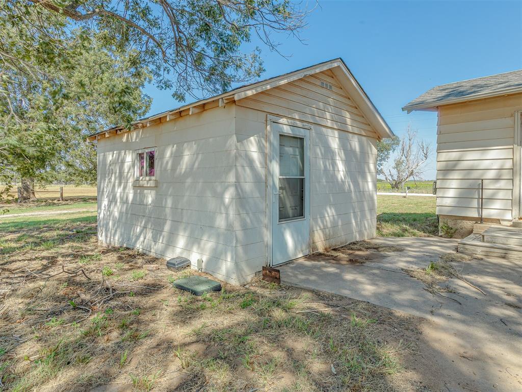 18198 E 680 Road Property Photo 32