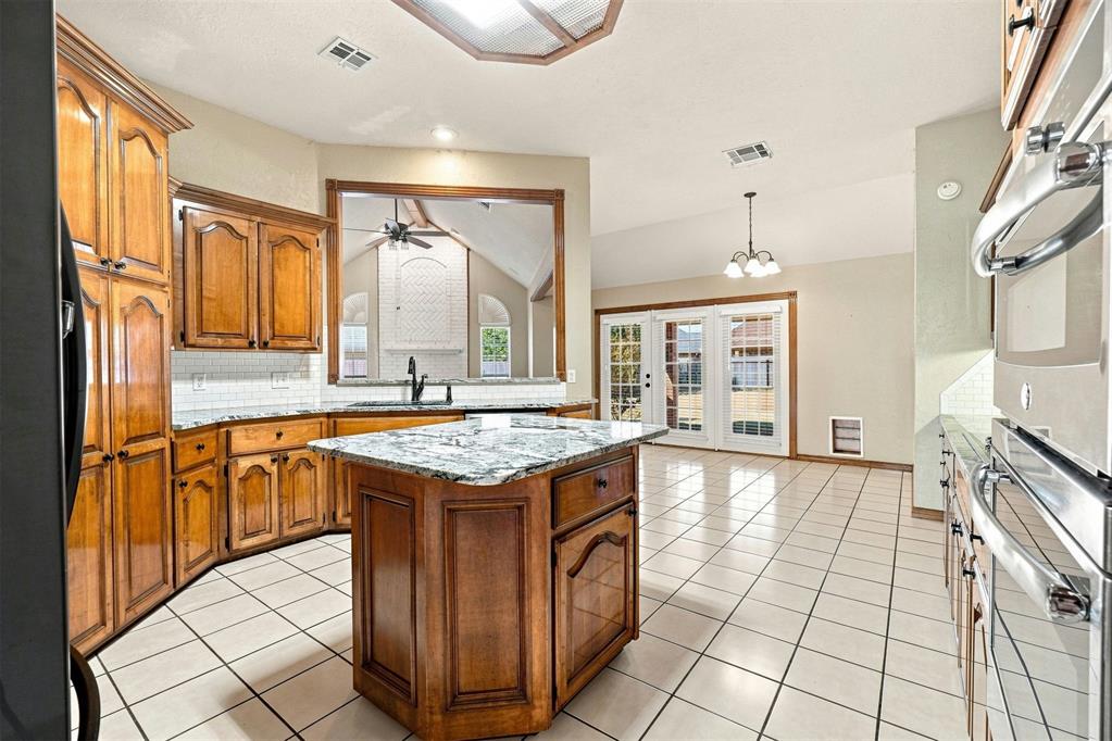 1607 Sw Edward Circle Property Photo 18
