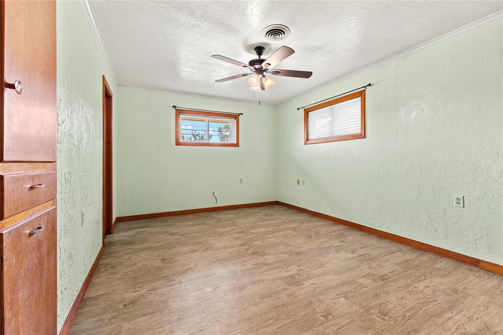 1009 N Illinois Street Property Photo 14