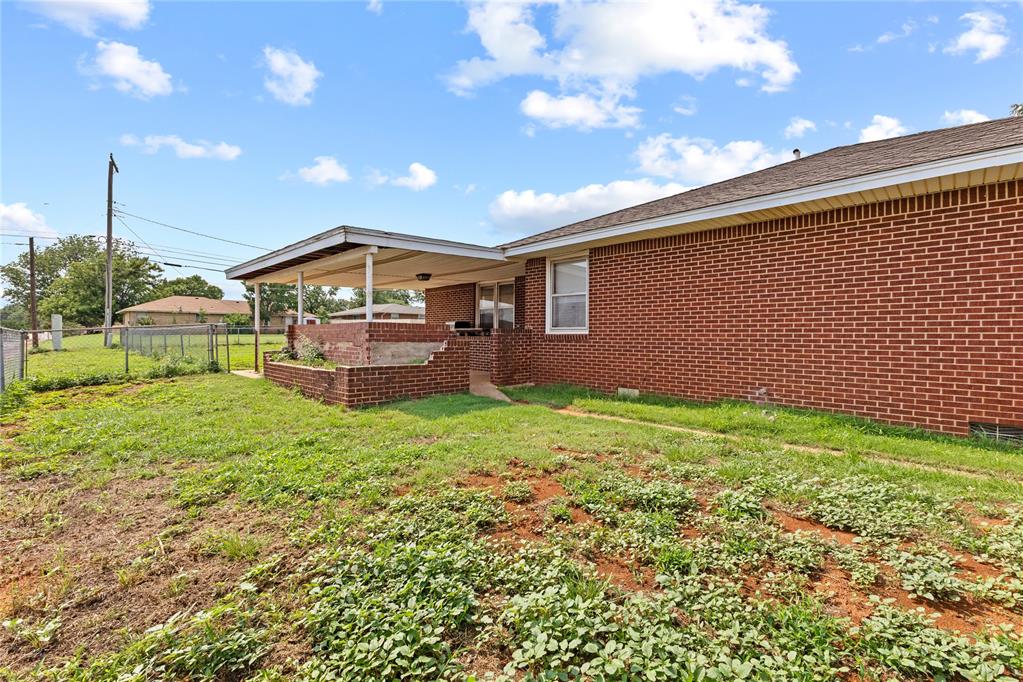 1009 N Illinois Street Property Photo 20