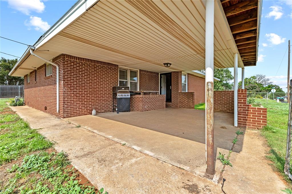 1009 N Illinois Street Property Photo 21