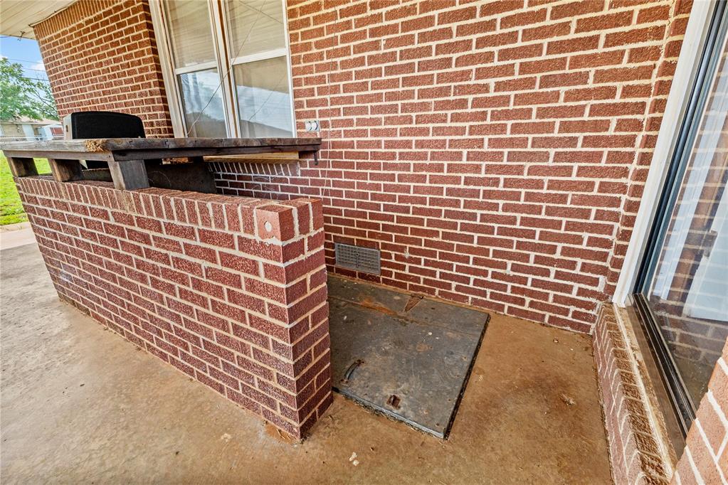 1009 N Illinois Street Property Photo 22