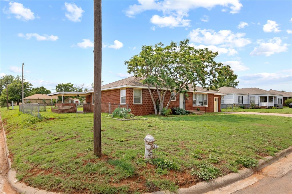1009 N Illinois Street Property Photo 26