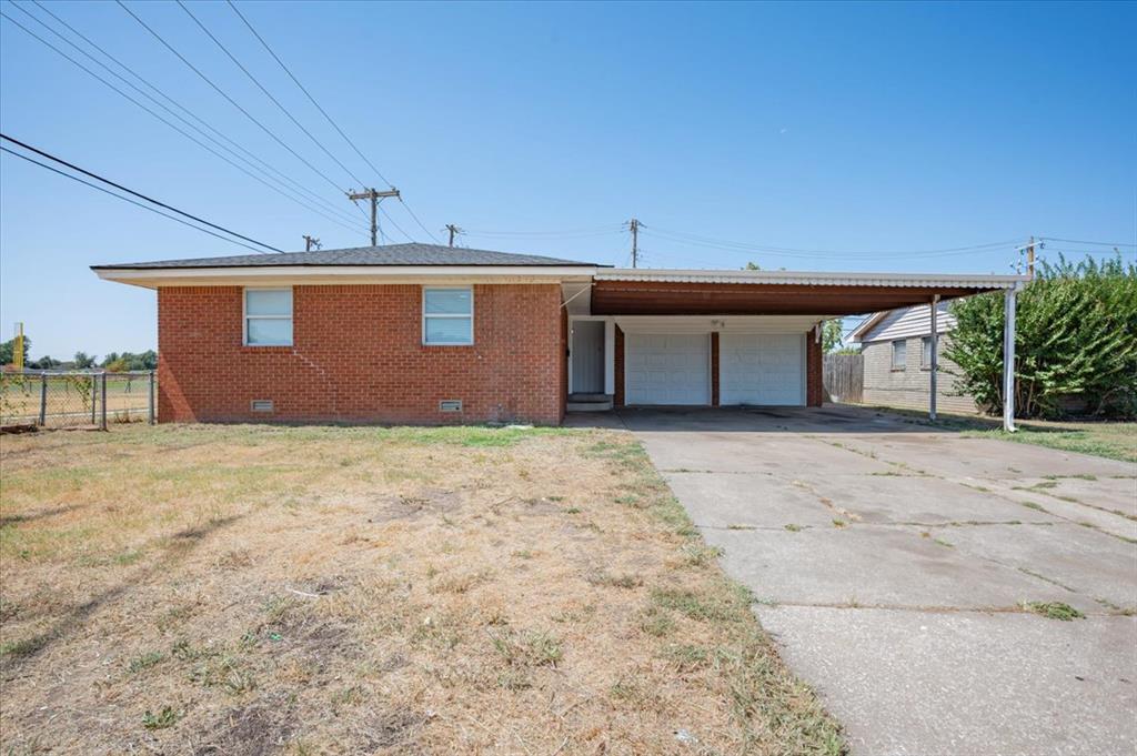 6829 S Winston Way Property Photo 1