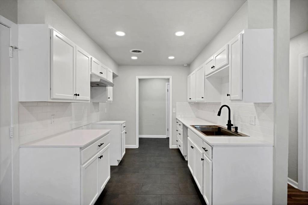 6829 S Winston Way Property Photo 11