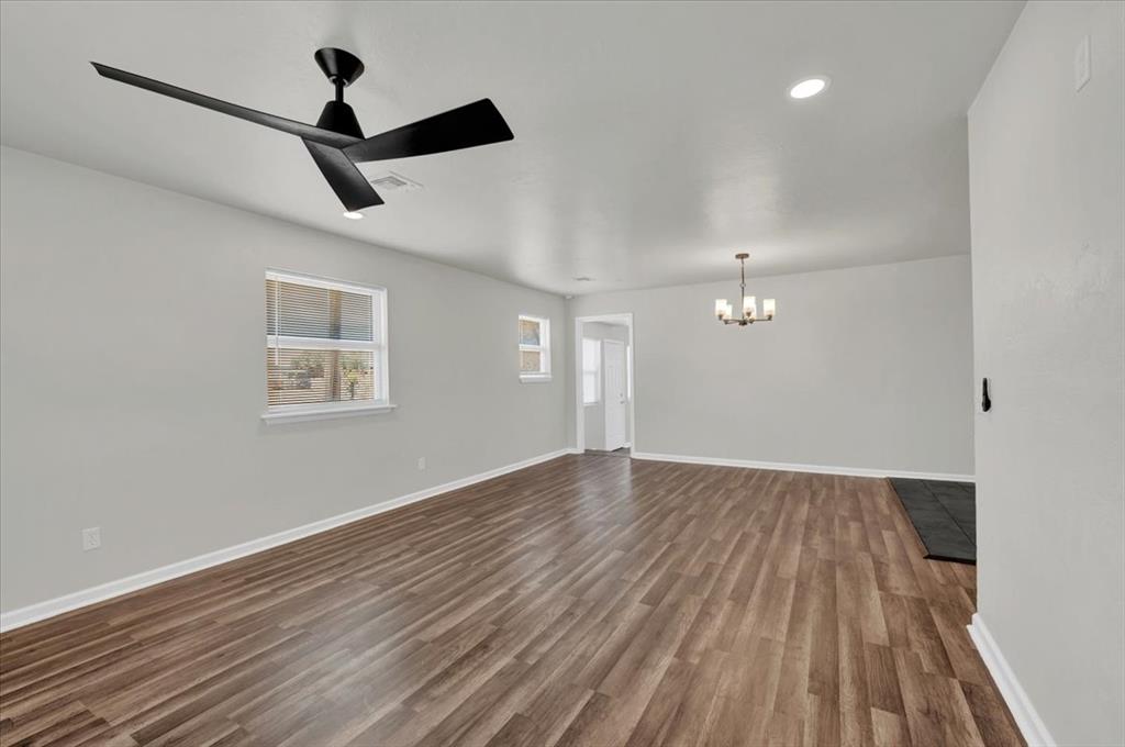 6829 S Winston Way Property Photo 16