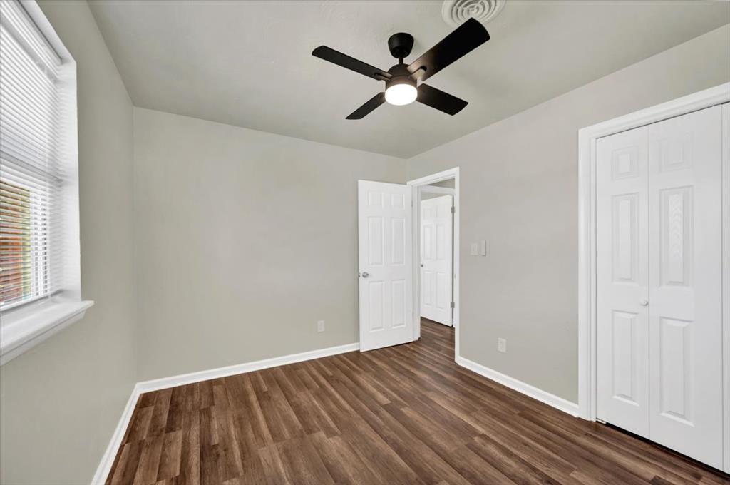 6829 S Winston Way Property Photo 29