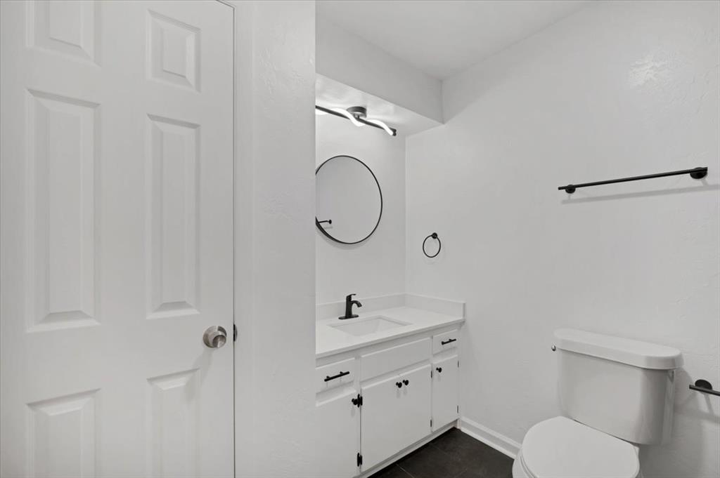 6829 S Winston Way Property Photo 32
