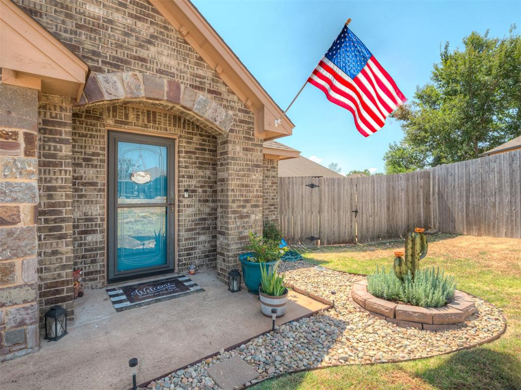 958 Cotswold Court Property Photo 46