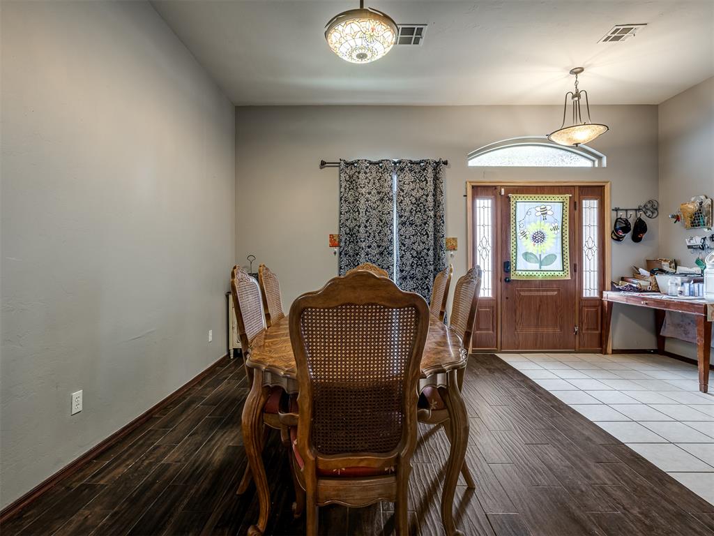 308 Tumbleweed Road Property Photo 5