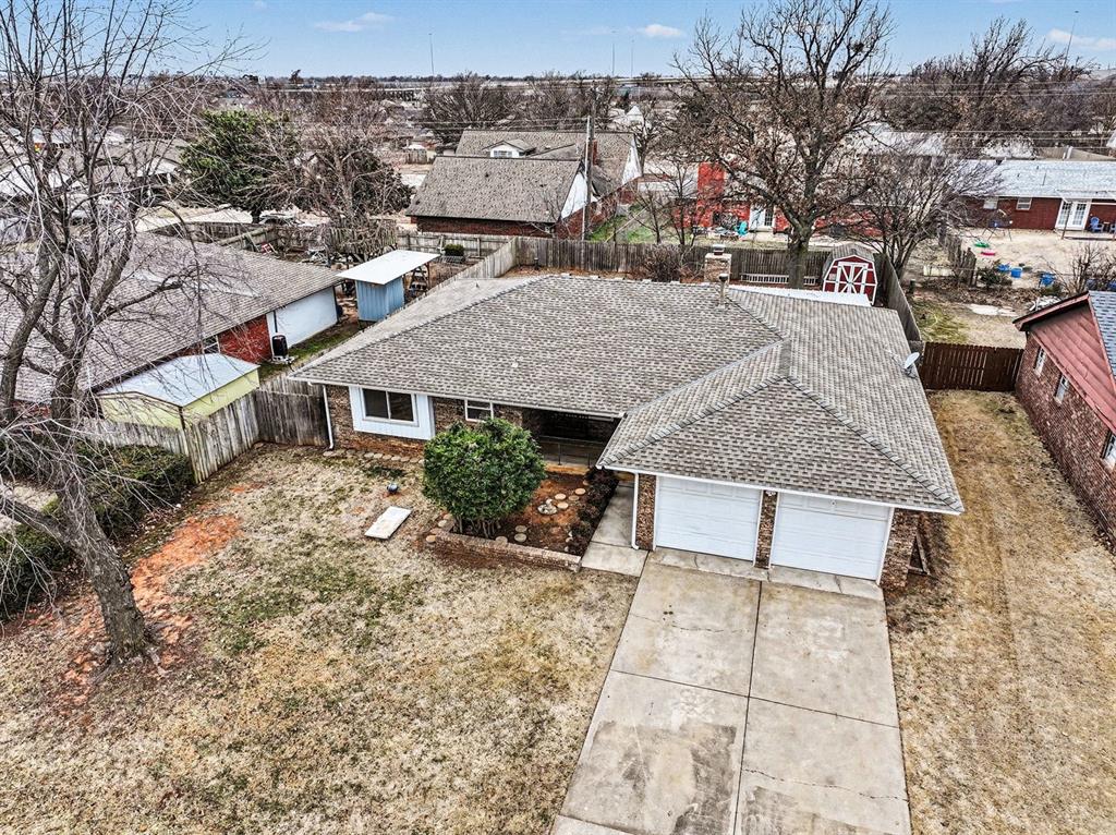 2205 Bellaire Drive Property Photo 4