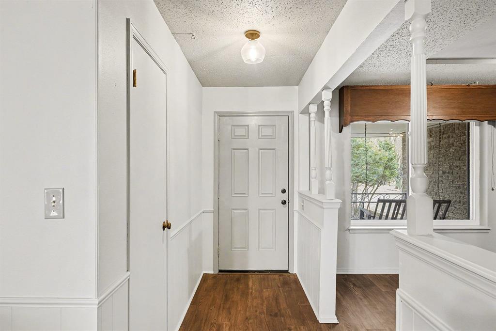 2205 Bellaire Drive Property Photo 6