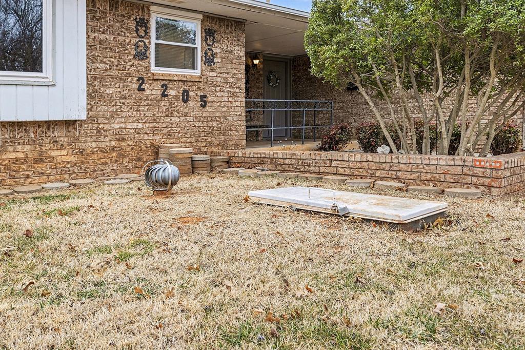 2205 Bellaire Drive Property Photo 26