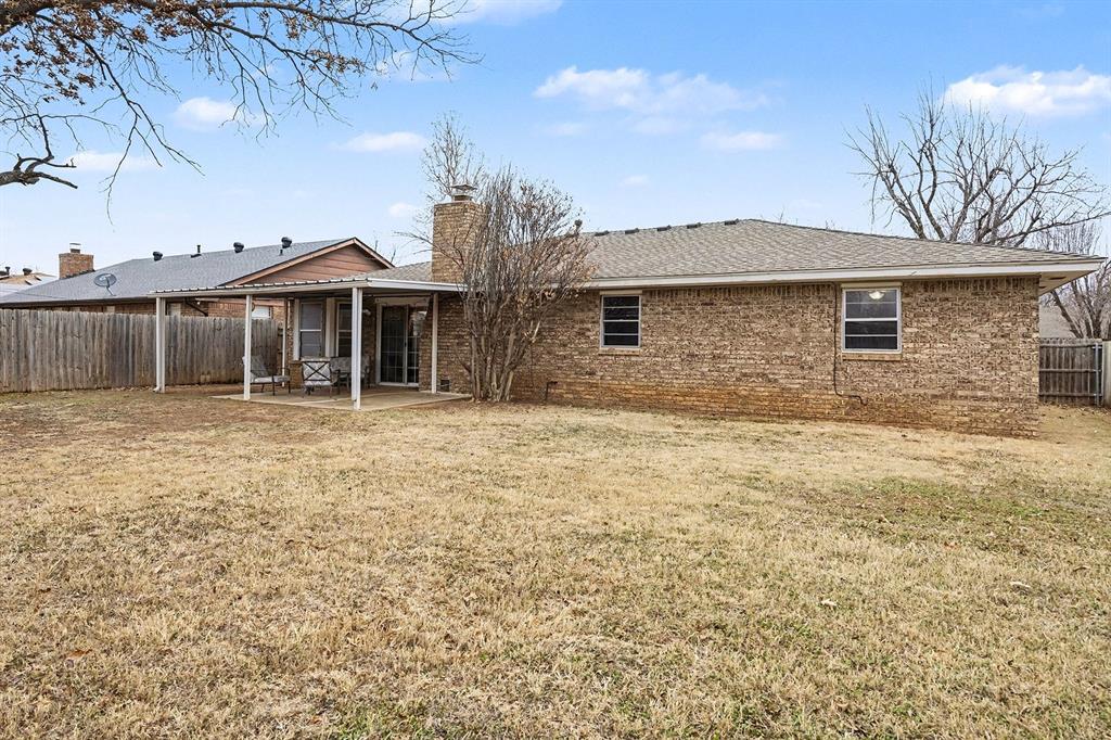 2205 Bellaire Drive Property Photo 28