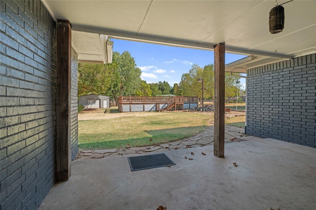 1821 W Cedar Ridge Drive Property Photo 25