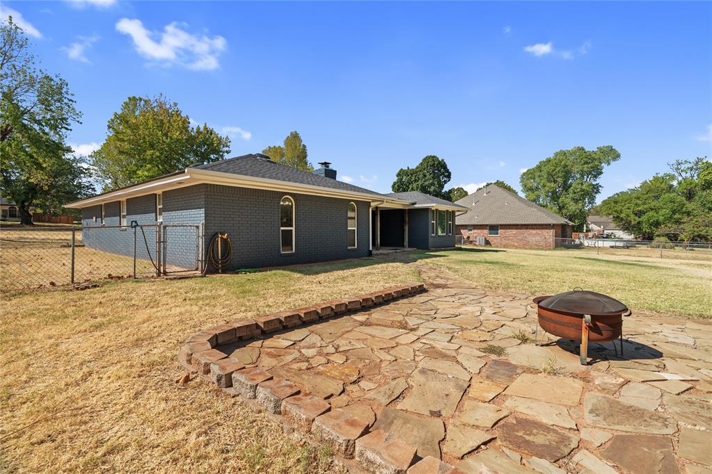 1821 W Cedar Ridge Drive Property Photo 30