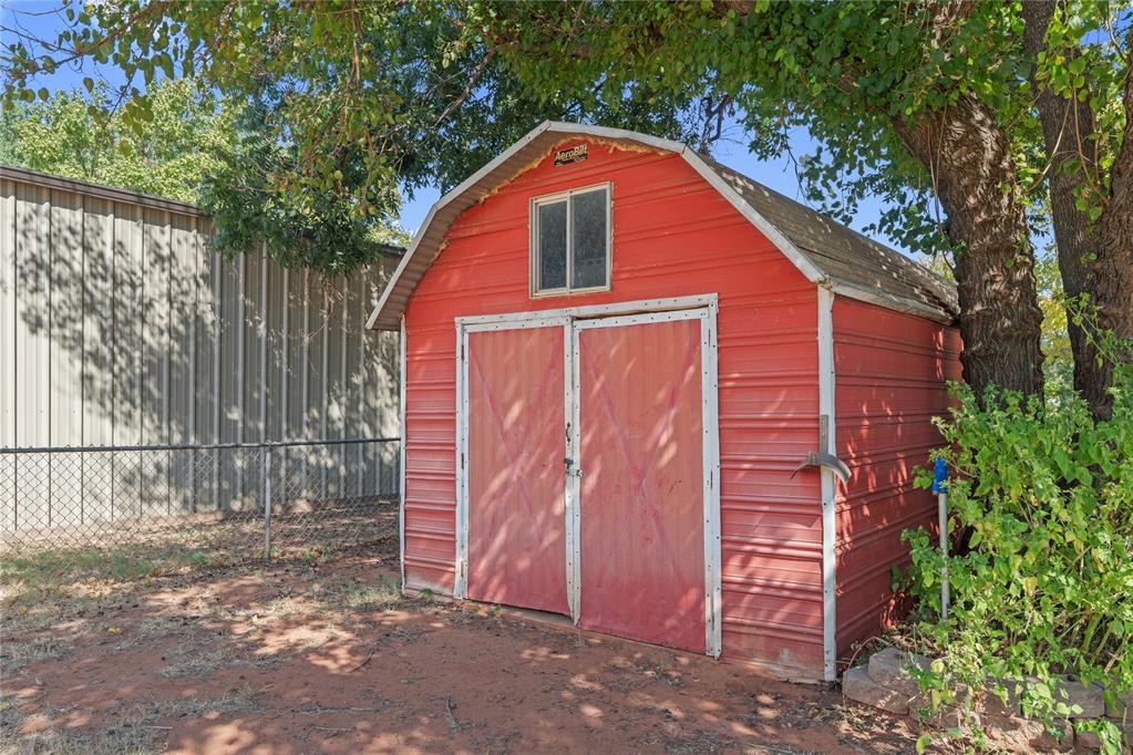 1821 W Cedar Ridge Drive Property Photo 35