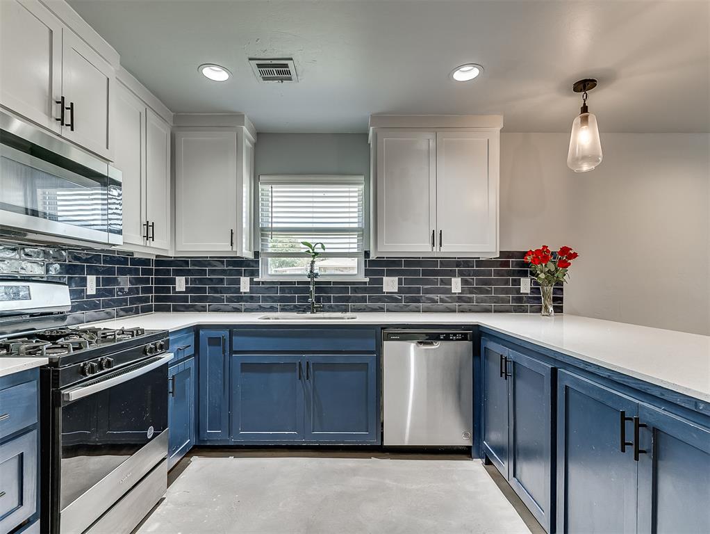 705 Ne 38th Street Property Photo 10