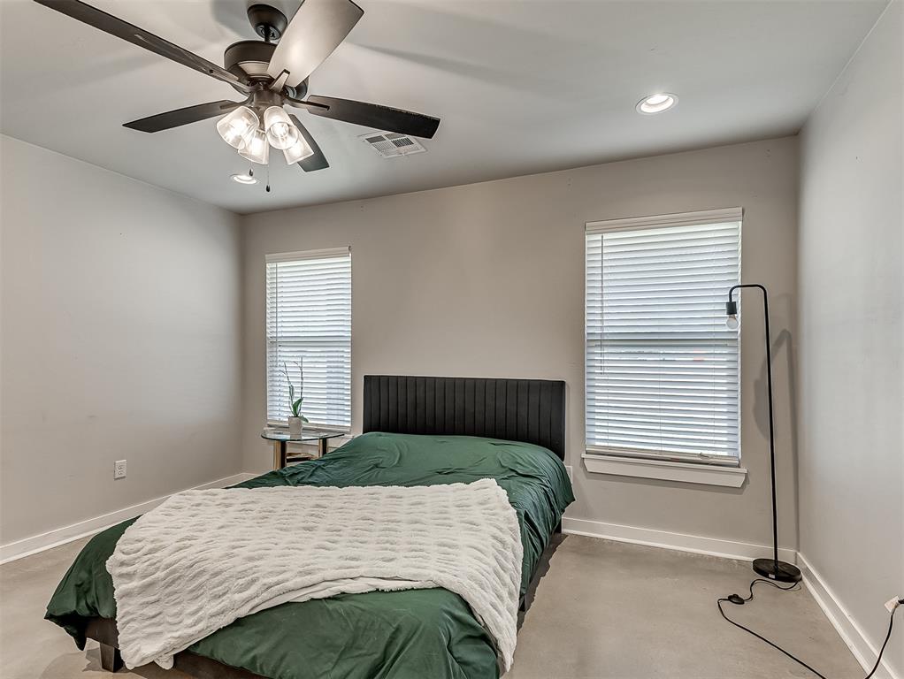 705 Ne 38th Street Property Photo 13